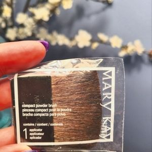 Compact Powder Brush by Mary Kay